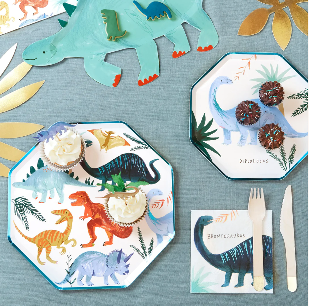 Dinosaur Kingdom Dinner Plates (x 8)